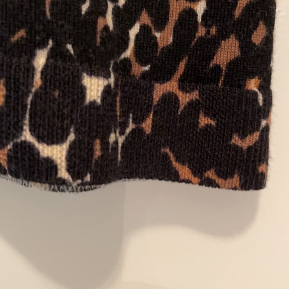 🧡 Talbots animal print sweater - Picture 2 of 3